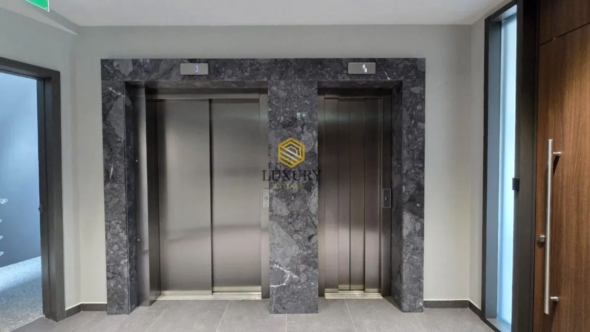 Rent, office space, 2542m², Centar, Podgorica