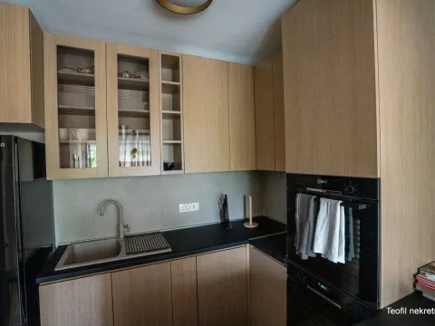 Izdavanje, trosoban stan, 103m², Savski Venac, Beograd - image 13