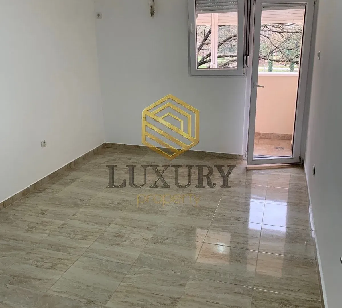 Rent, two bedroom apartment, 65m², Blok 5, Podgorica
