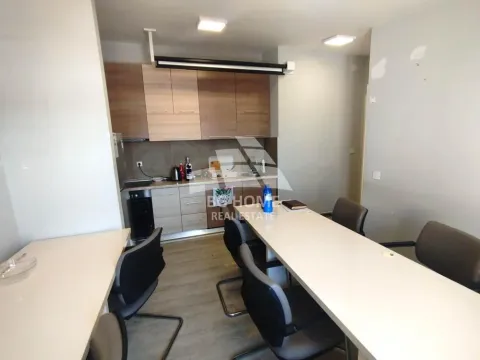 Rent, apartment, 118m², Đeram Pijaca, Beograd - image 14