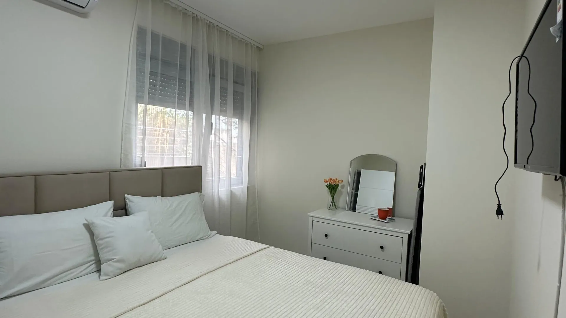 Rent, one bedroom apartment, 48m², Tivat, Crna Gora