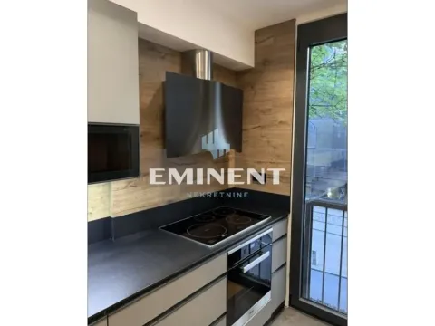 Izdavanje, trosoban stan, 93m², Stari Grad, Beograd - image 8