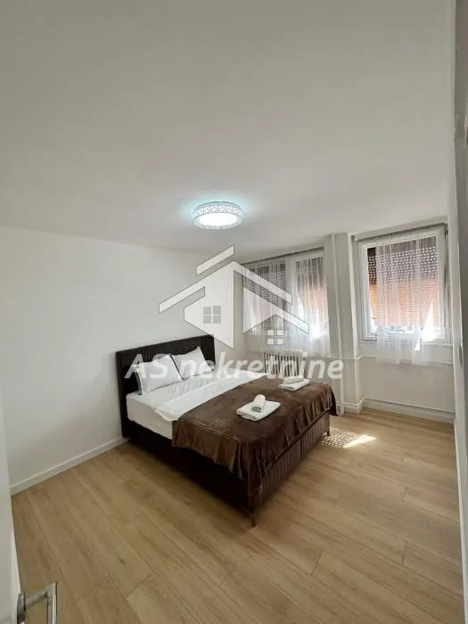 Rent, three bedroom apartment, 60m², Novi Beograd Blok 1 Fontana, Novi Beograd Sve Podlokacije