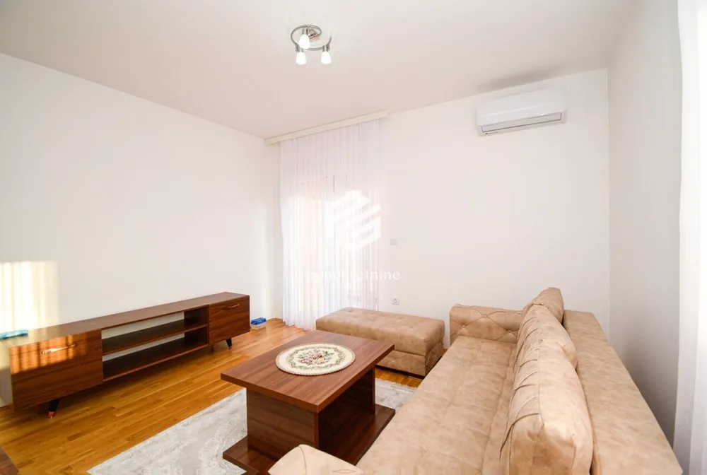 Rent, two bedroom apartment, 65m², Stari Aerodrom, Podgorica