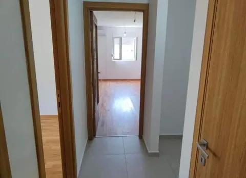 Rent, two bedroom apartment, 69m², Ljubović, Podgorica - image 15