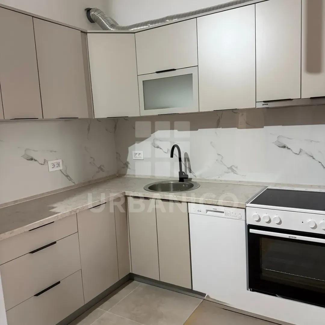 Izdavanje, jednosoban stan, 46m², Stari Aerodrom, Podgorica