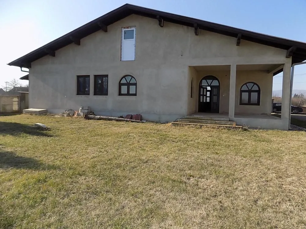Rent, office space, 400m², Donje Vidovo, Paraćin