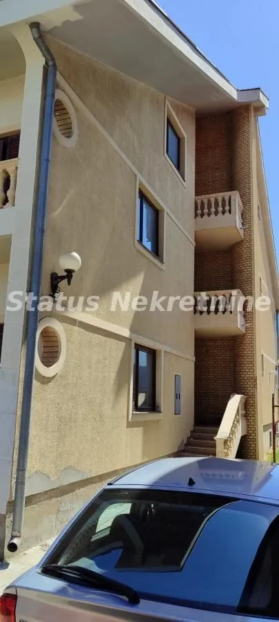 Prodaja, kuća, 420m², Temerin, Novi Sad