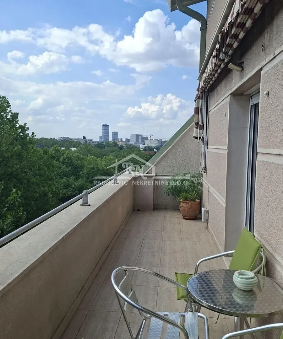 Sale, four bedroom apartment, 127m², Autokomanda, Voždovac Sve Podlokacije