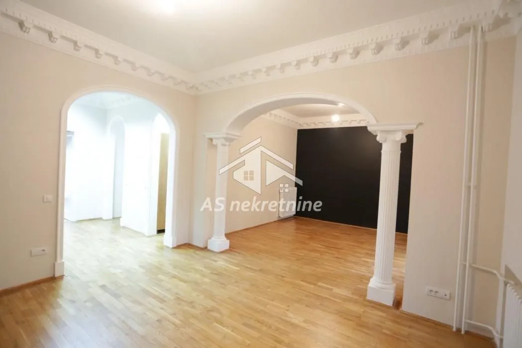 Izdavanje, kuća, 550m², Voždovac Sve Podlokacije, Beograd