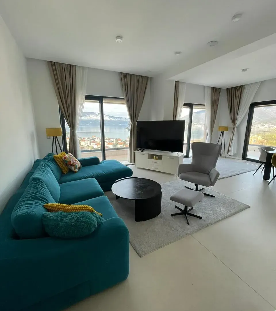 Rent, two bedroom apartment, 159m², Donja Lastva, Tivat