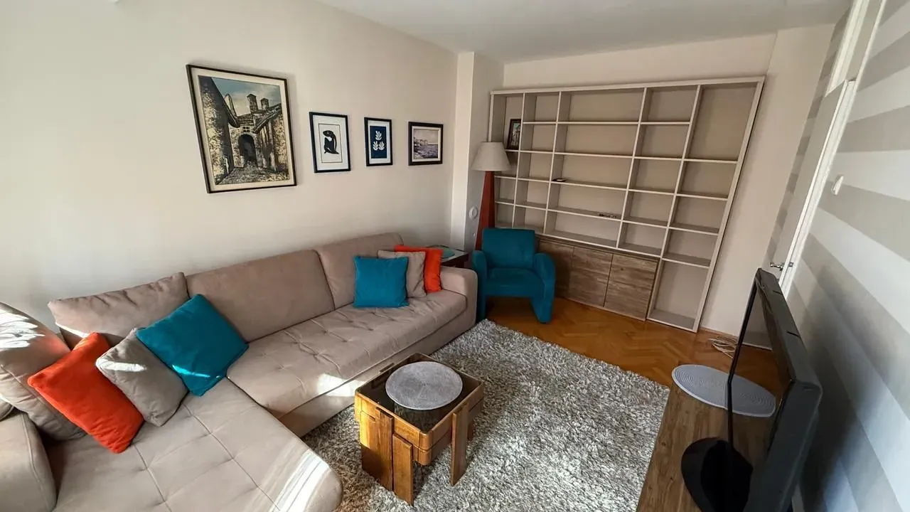 Izdavanje, jednosoban stan, 53m², Preko Morače, Podgorica