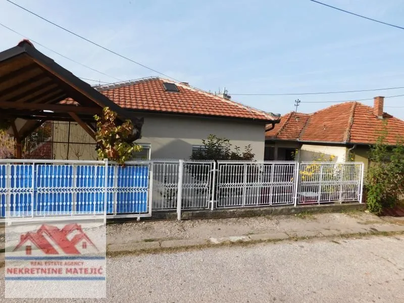Prodaja, kuća, 160m², Grošnica, Kragujevac