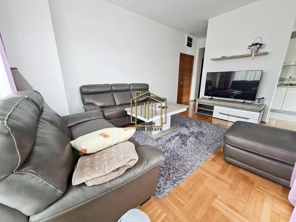 Izdavanje, dvosoban stan, 70m², Zabjelo, Podgorica