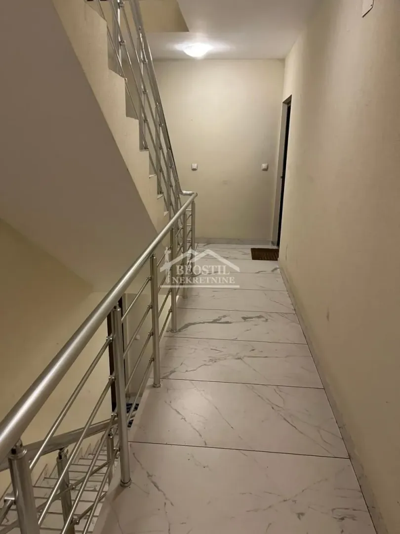 Izdavanje, jednosoban stan, 37m², Zvezdara Sve Podlokacije, Beograd