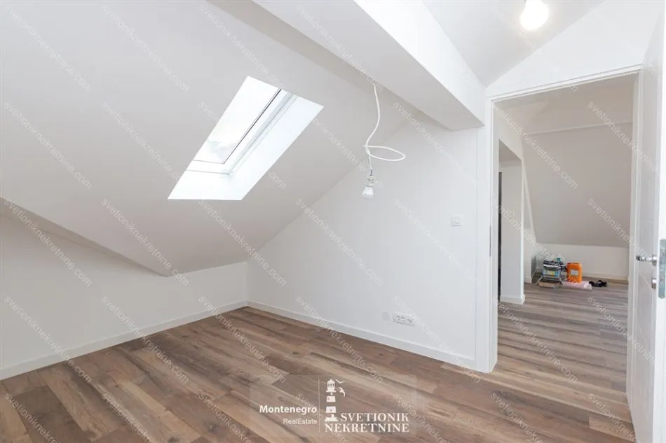 Prodaja, dvosoban stan, 96m², Đenovići, Herceg Novi