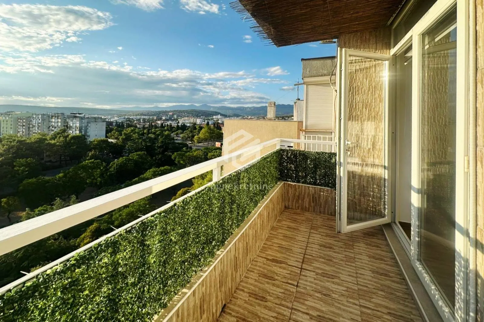 Sale, three bedroom apartment, 74m², Pobrežje, Podgorica