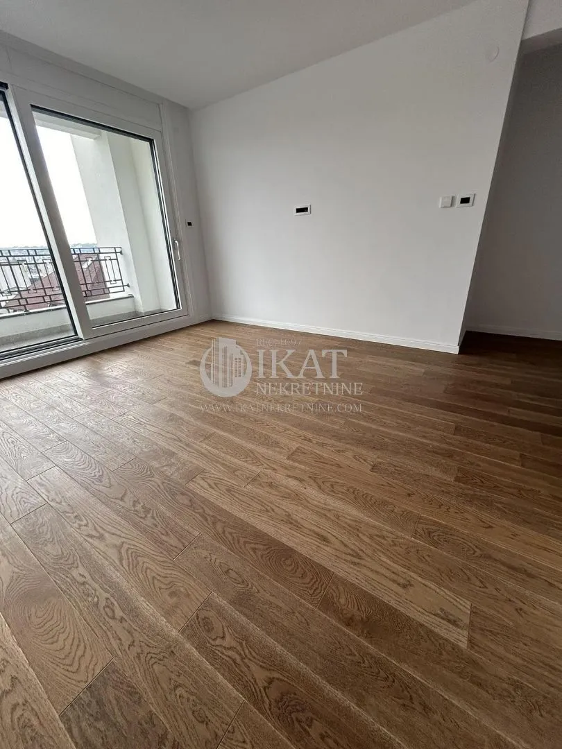 Sale, three bedroom apartment, 71m², Čubura, Beograd
