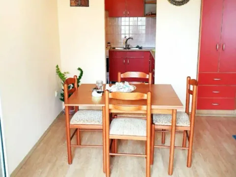 Izdavanje, jednosoban stan, 45m², Zagorič, Podgorica