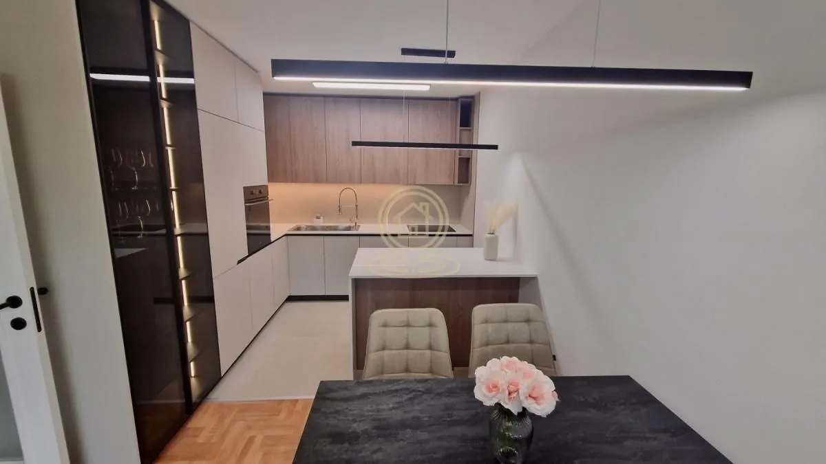 Rent, two bedroom apartment, 54m², Medijana, Niš