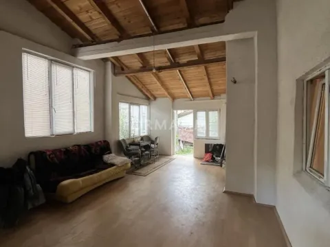 Rent, house, 120m², Višnjica, Palilula Sve Podlokacije - image 4