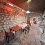 Izdavanje, kuća, 247m², Cetinje, Crna Gora - image 20