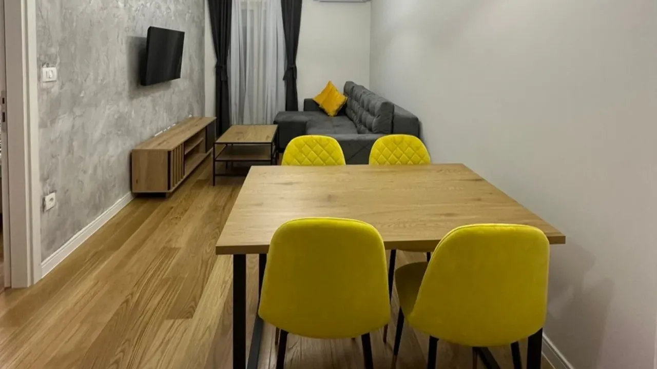 Izdavanje, stan, 40m², Central Point, Podgorica