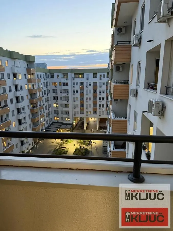 Izdavanje, garsonjera, 31m², Socijalno, Novi Sad Sve Podlokacije