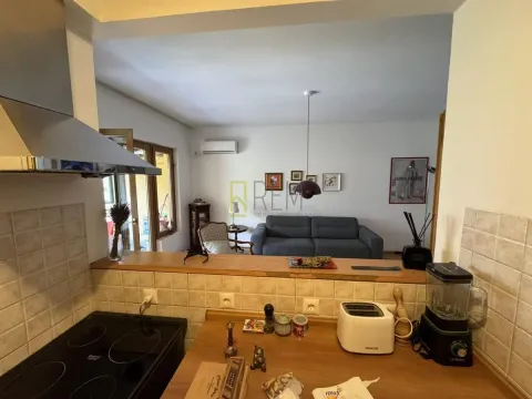 Izdavanje, dvosoban stan, 60m², Preko Morače, Podgorica