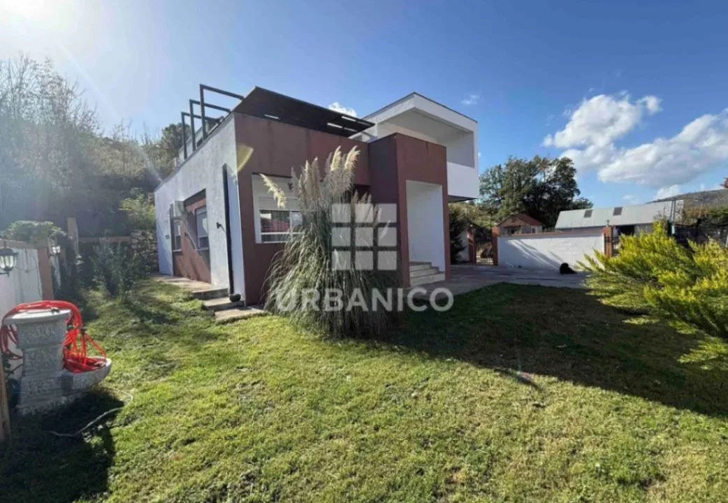 Sale, house, 260m², Gornja Gorica, Podgorica