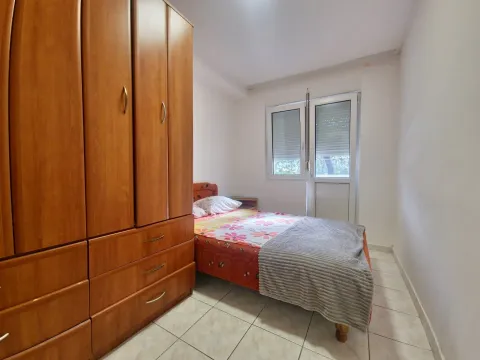 Rent, one bedroom apartment, 45m², Budva, Crna Gora - image 8