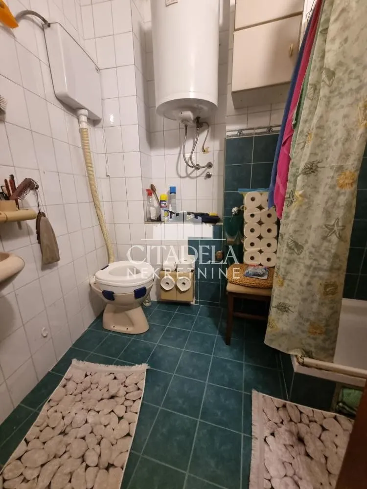 Sale, three bedroom apartment, 74m², Savski Venac, Beograd