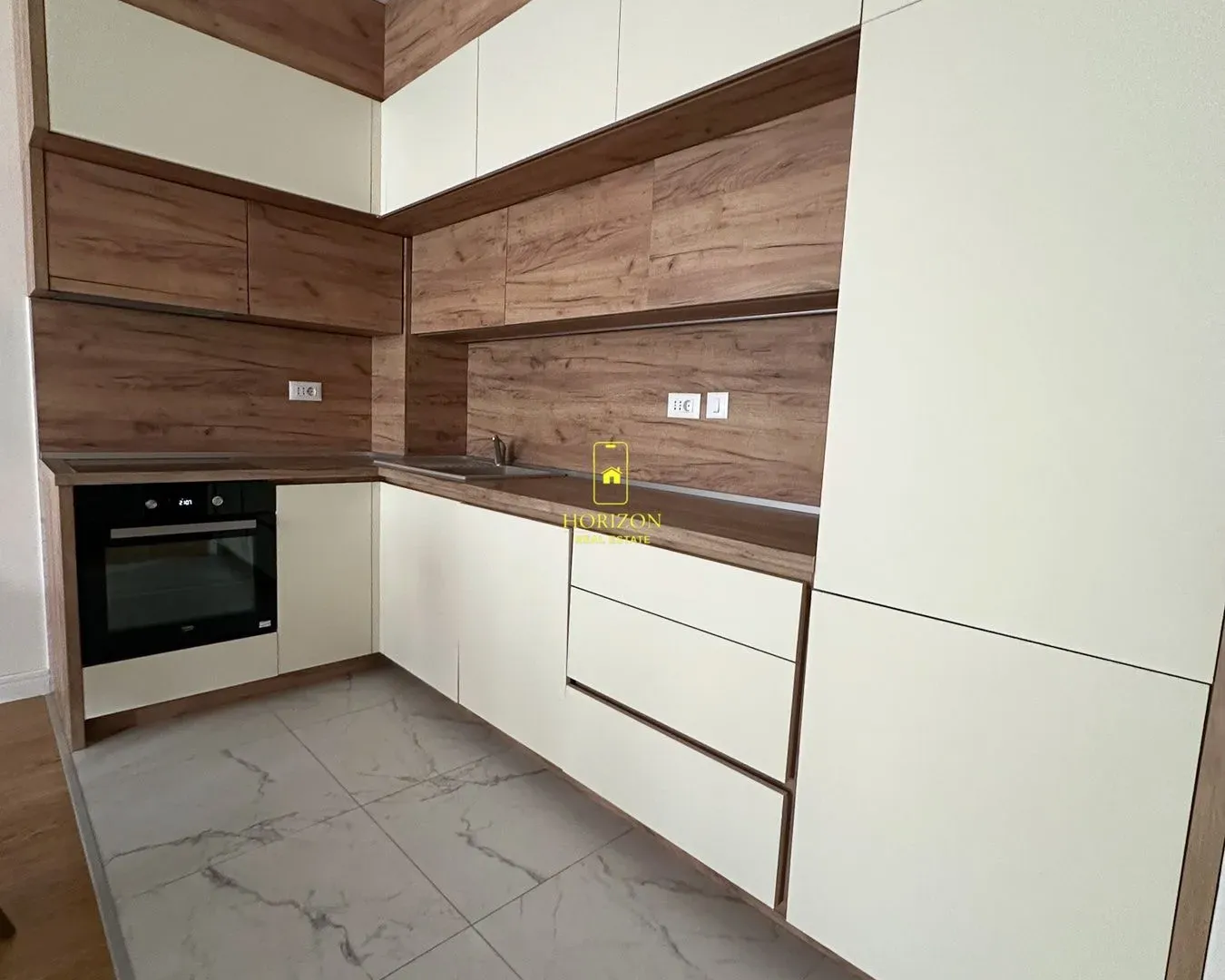 Prodaja, jednosoban stan, 63m², Kod Capital Plaze, Podgorica