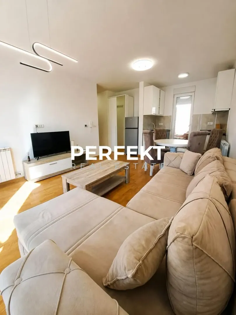 Rent, three bedroom apartment, 69m², Centar, Pančevo