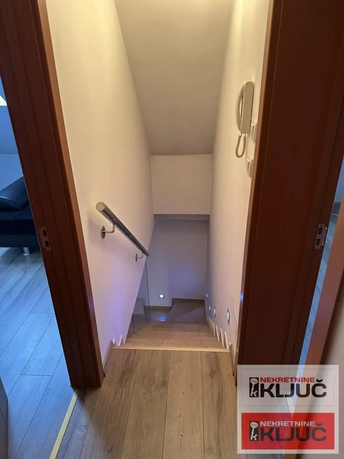 Prodaja, trosoban stan, 72m², Nova Detelinara, Novi Sad Sve Podlokacije