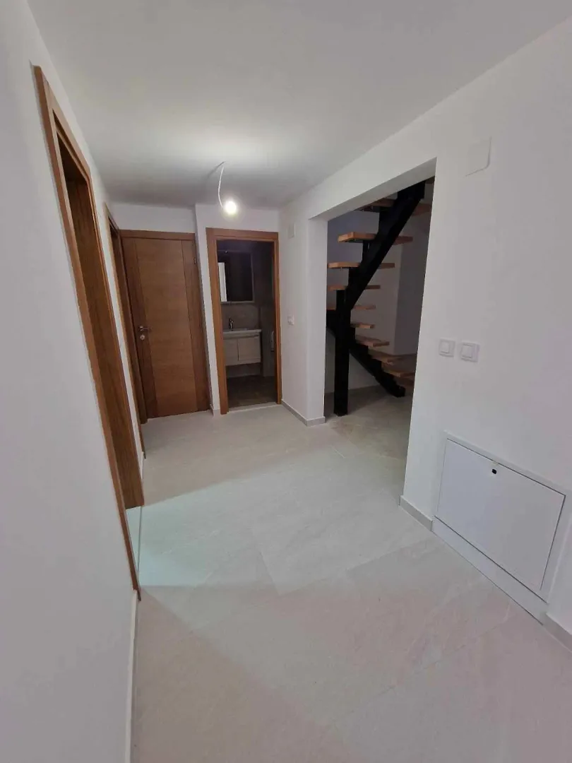 Prodaja, trosoban stan, 120m², Igalo, Herceg Novi