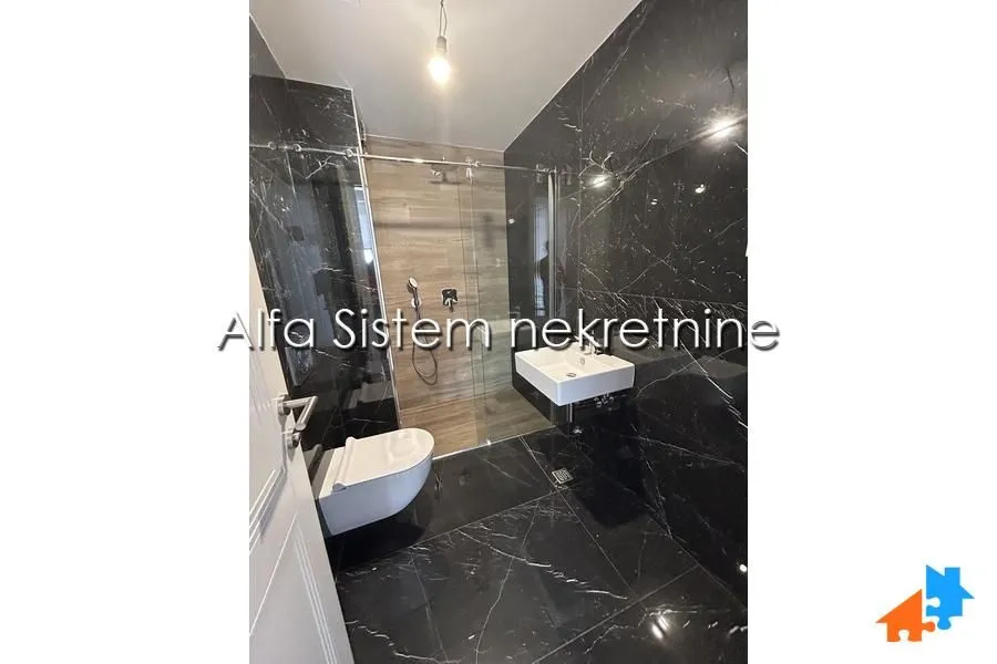 Izdavanje, dvosoban stan, 56m², Čubura, Beograd