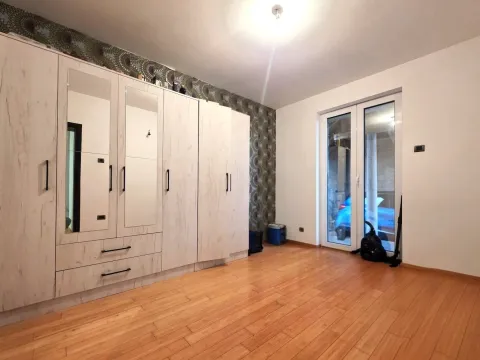 Rent, house, 168m², Murtovina, Podgorica - image 9