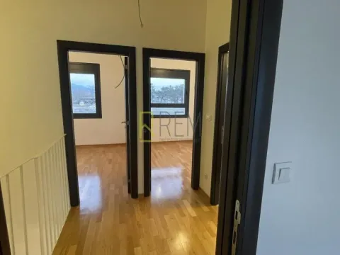 Prodaja, trosoban stan, 106m², Zagorič, Podgorica - image 8