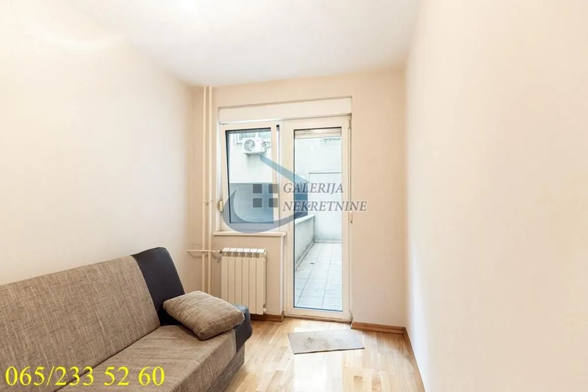 Sale, two bedroom apartment, 74m², Vračar Hram, Vračar Sve Podlokacije