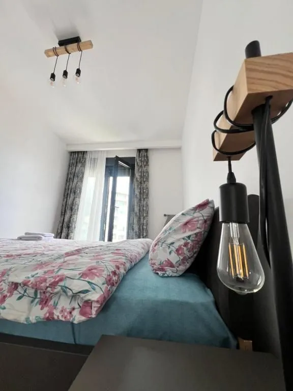 Rent, one bedroom apartment, 40m², Bečići, Budva