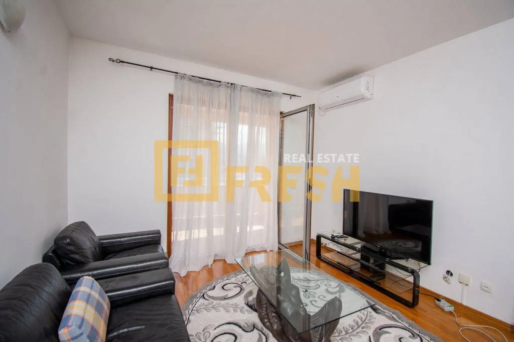 Izdavanje, dvosoban stan, 64m², Gorica C, Podgorica
