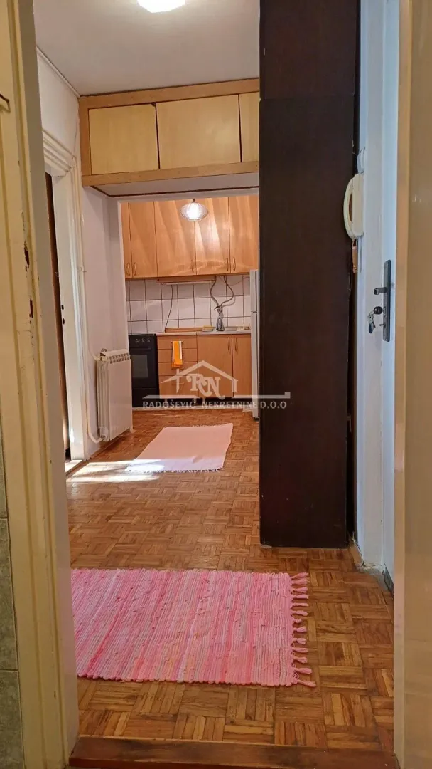 Rent, one bedroom apartment, 40m², Banovo Brdo, Beograd