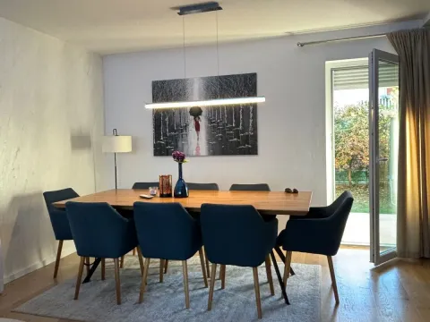 Prodaja, kuća, 147m², Stari Aerodrom, Podgorica - image 2