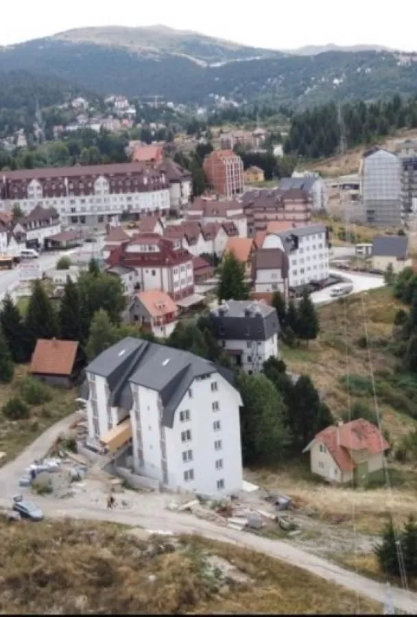 Prodaja, dvosoban stan, 39m², Kraljevi Čardaci, Kopaonik