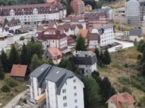 Prodaja, dvosoban stan, 39m², Kraljevi Čardaci, Kopaonik - image 1