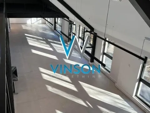 Izdavanje, poslovni prostor, 584m², Novi Sad Sve Podlokacije, Novi Sad - image 7