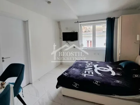 Prodaja, četvorosoban stan, 119m², Stari Grad, Beograd - image 13