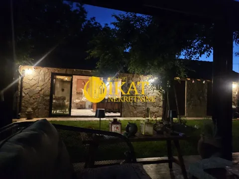 Prodaja, kuća, 157m², Radiofar, Surčin - image 17