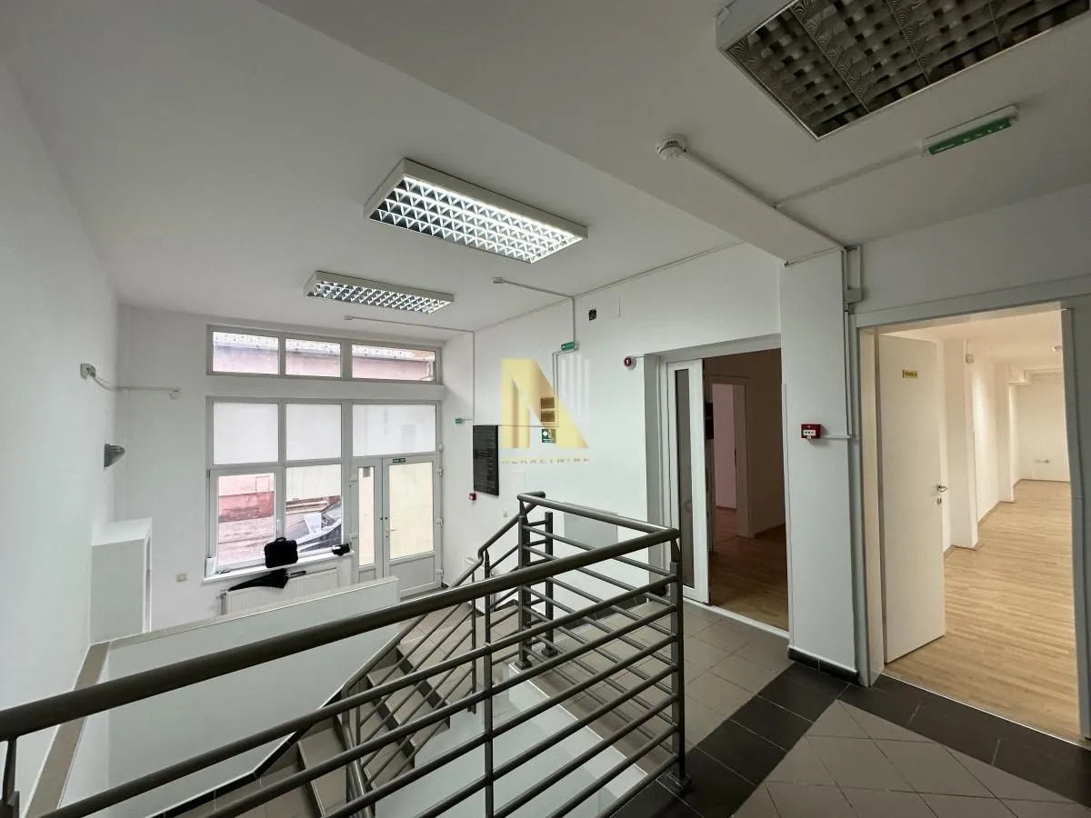 Rent, office space, 237m², Centar, Novi Sad